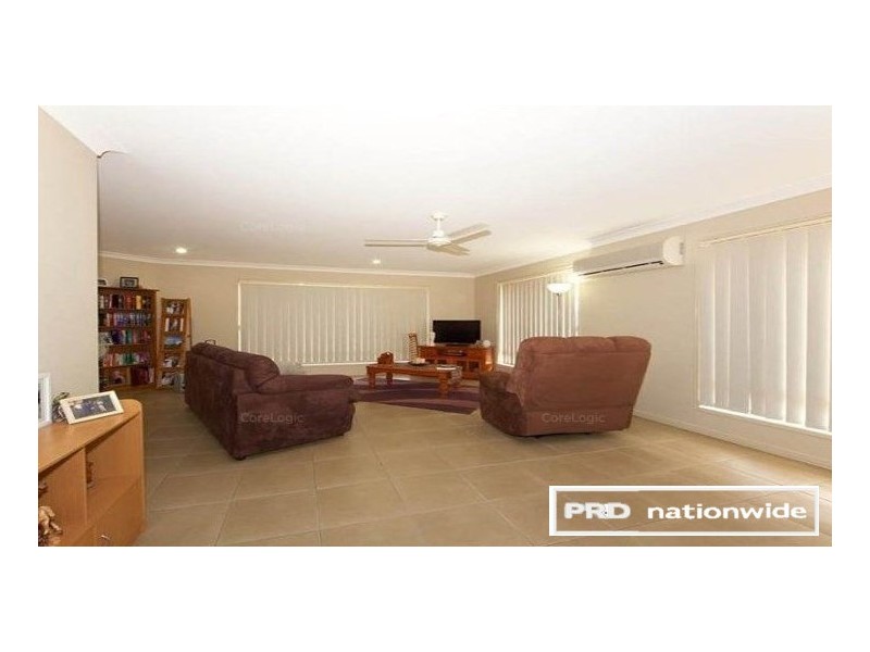 10 Honeybee Place, Ningi QLD 4511