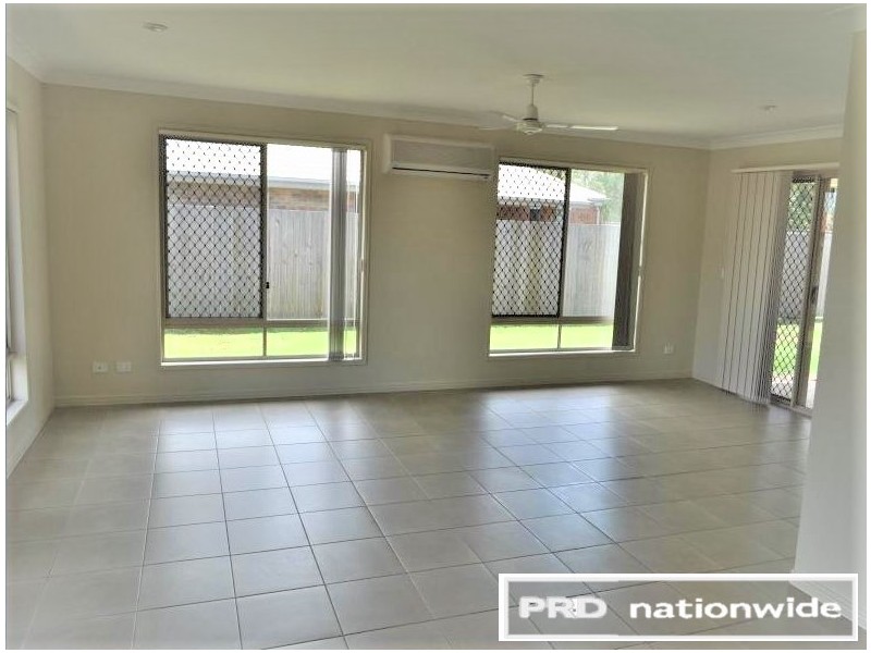 10 Honeybee Place, Ningi QLD 4511