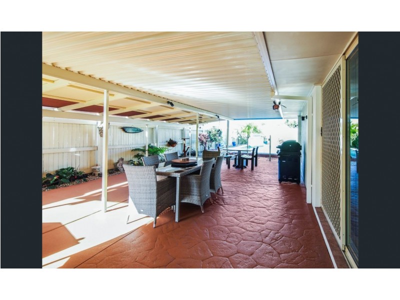 2 Headsail Drive, Banksia Beach QLD 4507