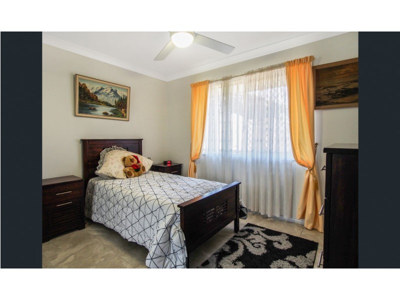 2 Headsail Drive, Banksia Beach QLD 4507