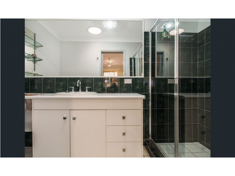 2 Headsail Drive, Banksia Beach QLD 4507