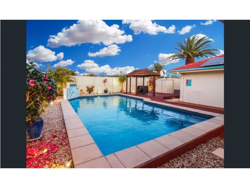 2 Headsail Drive, Banksia Beach QLD 4507