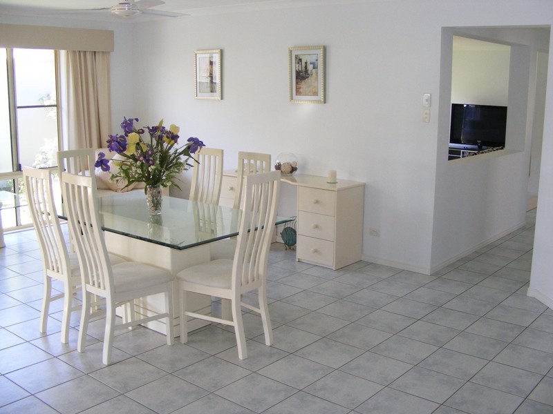 Sandstone Point QLD 4511