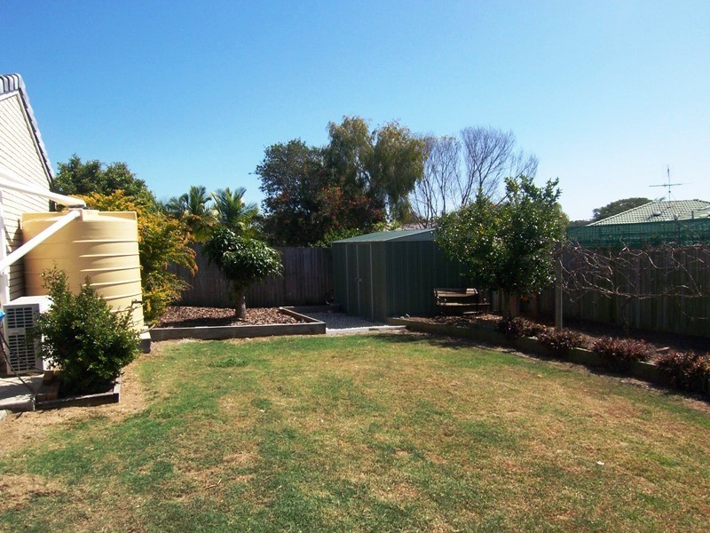 Sandstone Point QLD 4511