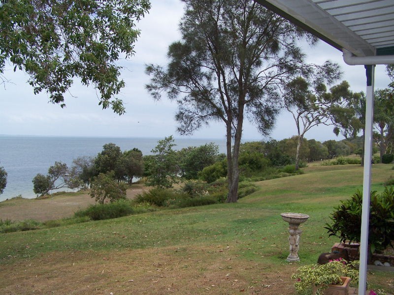 Sandstone Point QLD 4511