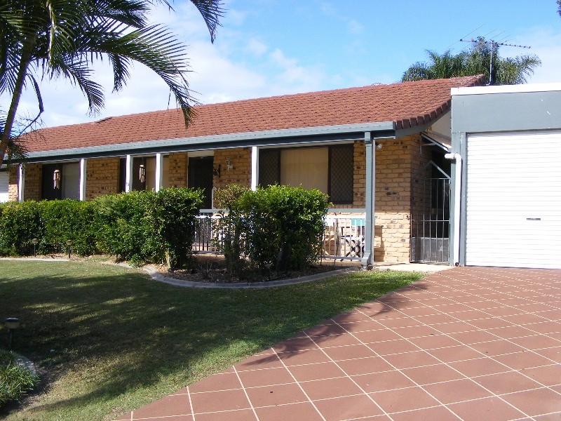 Sandstone Point QLD 4511