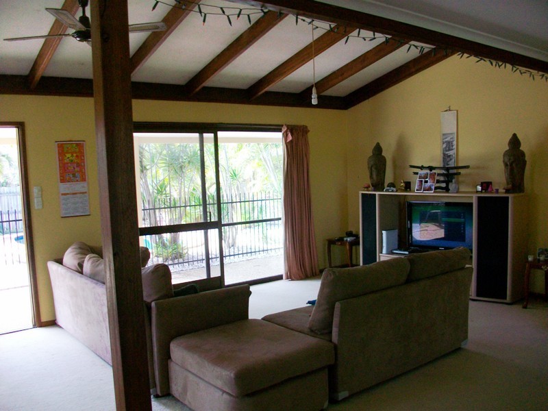 22 Pimpala Cres, Bribie Island QLD 4507