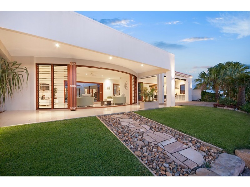 39 The Promontory, Bribie Island QLD 4507