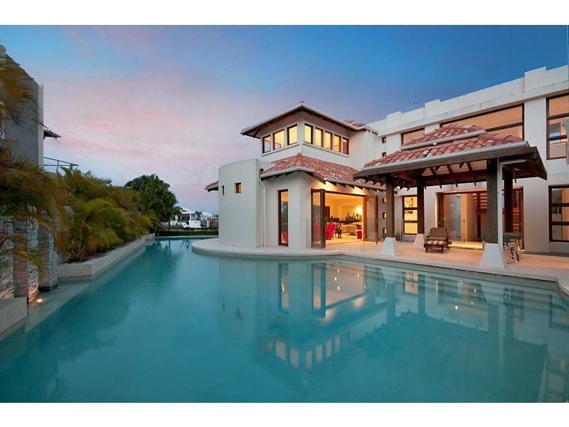 121 Marina Blvd, Banksia Beach QLD 4507