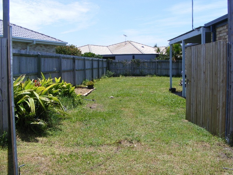 Sandstone Point QLD 4511