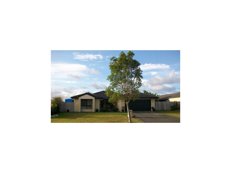 12 Reeders, Sandstone Point QLD 4511