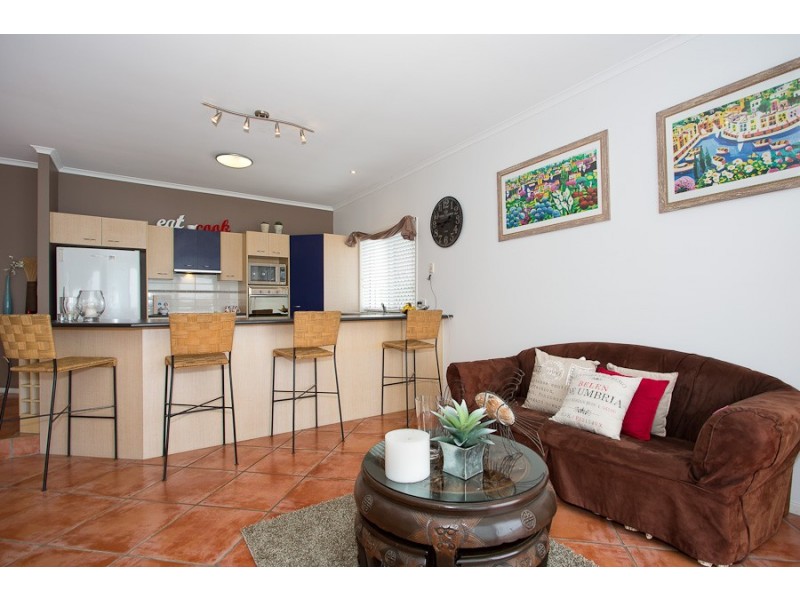 7 Skysail Crt, Banksia Beach QLD 4507