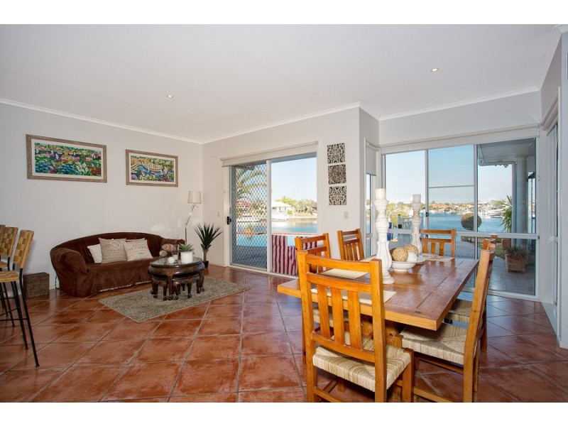 7 Skysail Crt, Banksia Beach QLD 4507