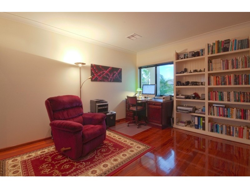 78 Raptor Pde, Bribie Island QLD 4507