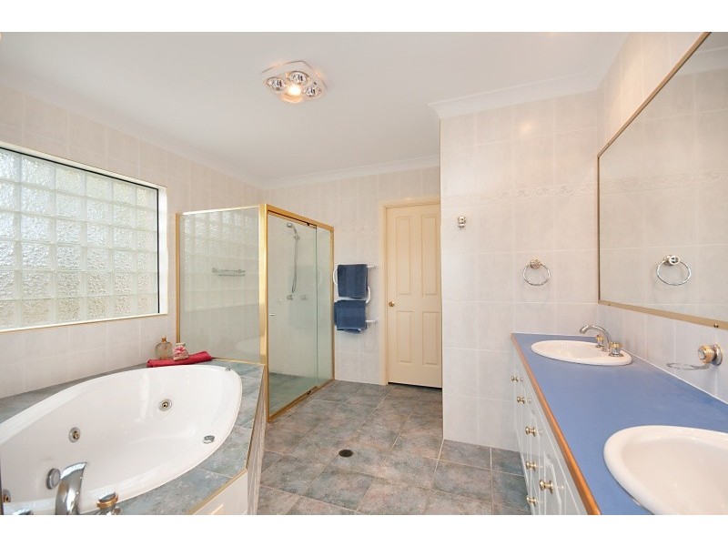 53 Voyagers Dve, Bribie Island QLD 4507