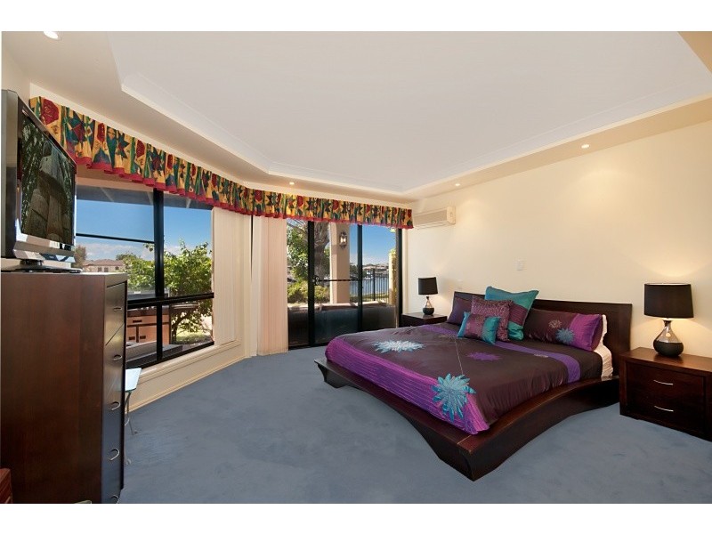53 Voyagers Dve, Bribie Island QLD 4507