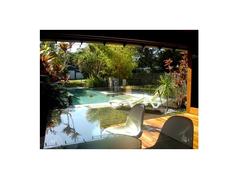 166 White Patch Esp, Bribie Island QLD 4507