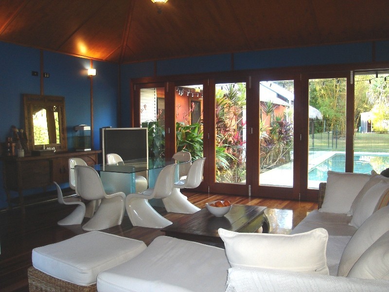 166 White Patch Esp, Bribie Island QLD 4507