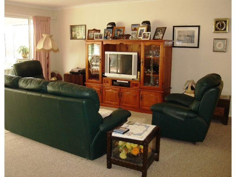 17 Beagle Avenue, Bribie Island QLD 4507