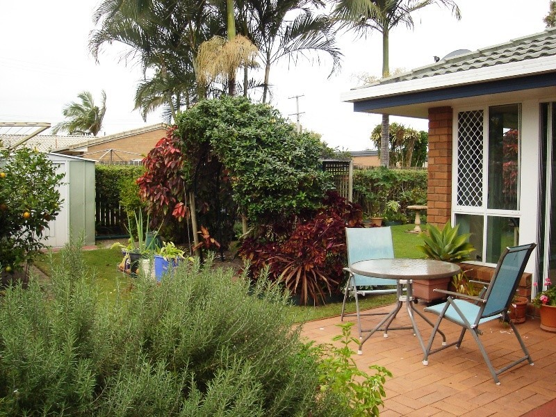 17 Beagle Avenue, Bribie Island QLD 4507