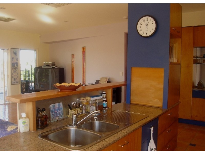 9 Marlin Court, Banksia Beach QLD 4507