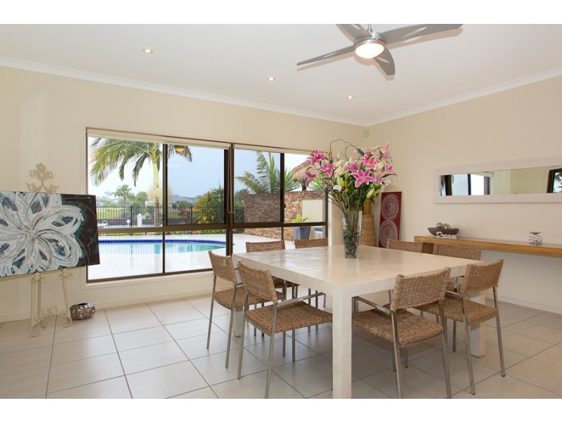 52 North Point, Banksia Beach QLD 4507