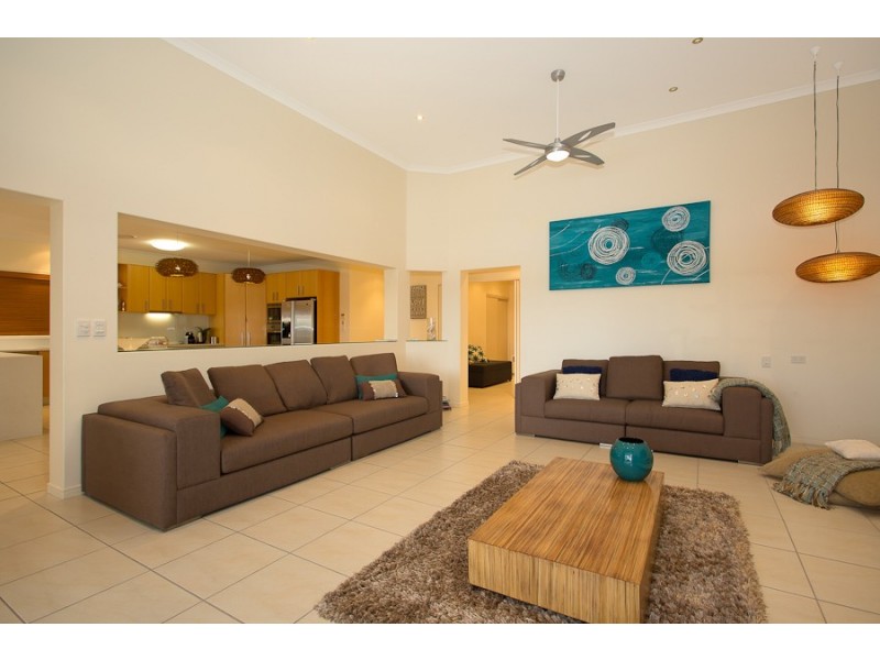 52 North Point, Banksia Beach QLD 4507