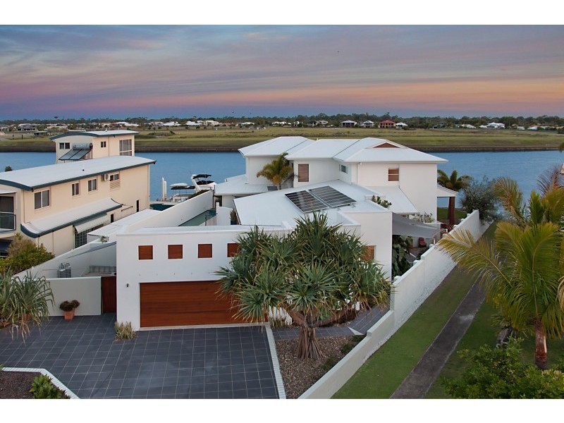 48 Tradewinds Drive, Banksia Beach QLD 4507