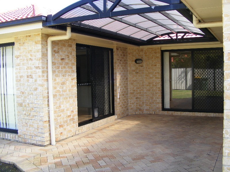 1 Wategoes Street, Sandstone Point QLD 4511