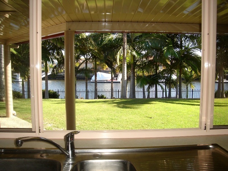 28 Topsail Circuit, Banksia Beach QLD 4507