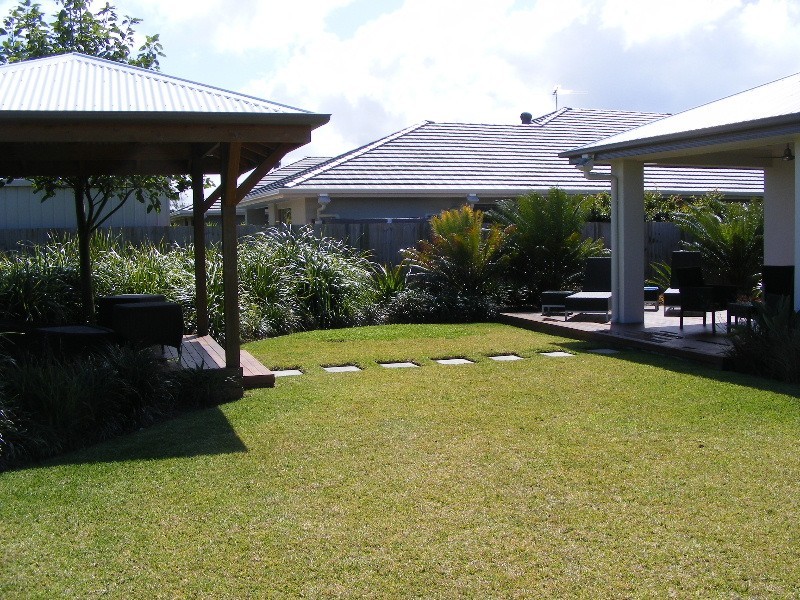 Sandstone Point QLD 4511