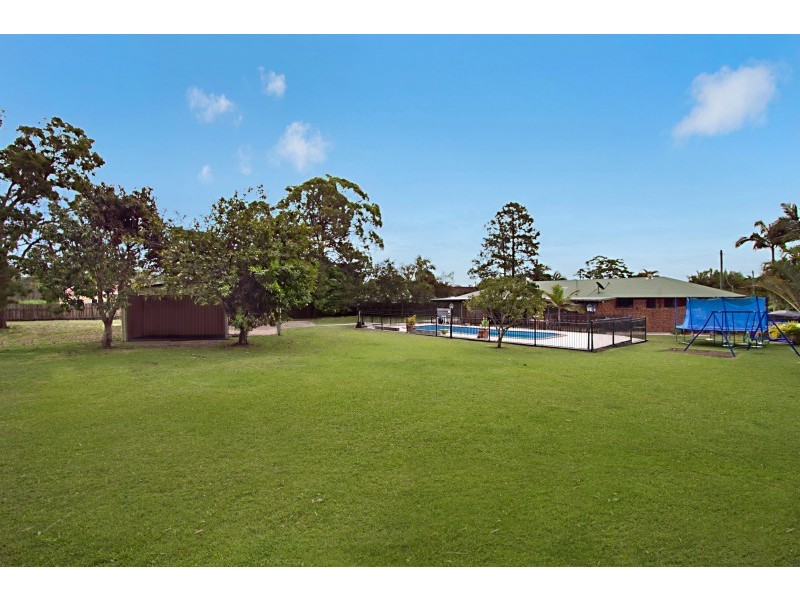 22 Taksan Place, Ningi QLD 4511