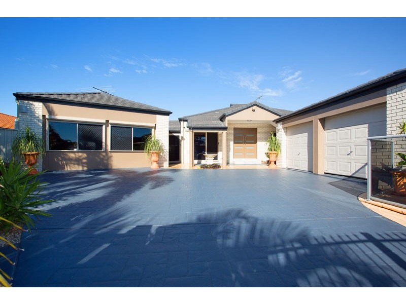 24 Island Parade, Banksia Beach QLD 4507