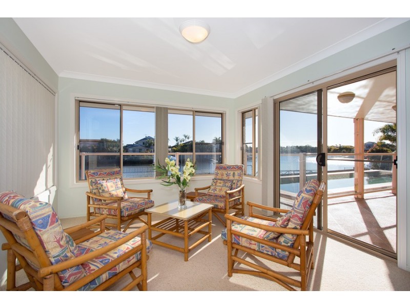 7 Voyagers Drive, Banksia Beach QLD 4507