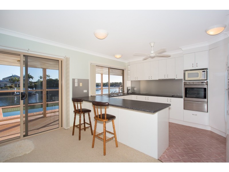 7 Voyagers Drive, Banksia Beach QLD 4507