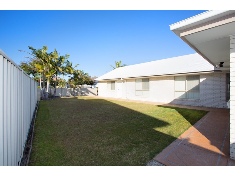 7 Voyagers Drive, Banksia Beach QLD 4507