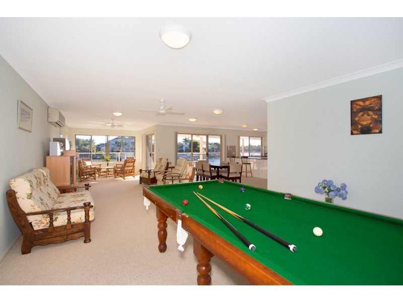 7 Voyagers Drive, Banksia Beach QLD 4507