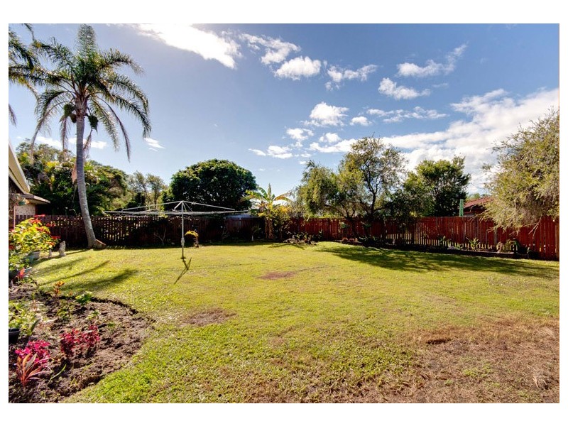Sandstone Point QLD 4511