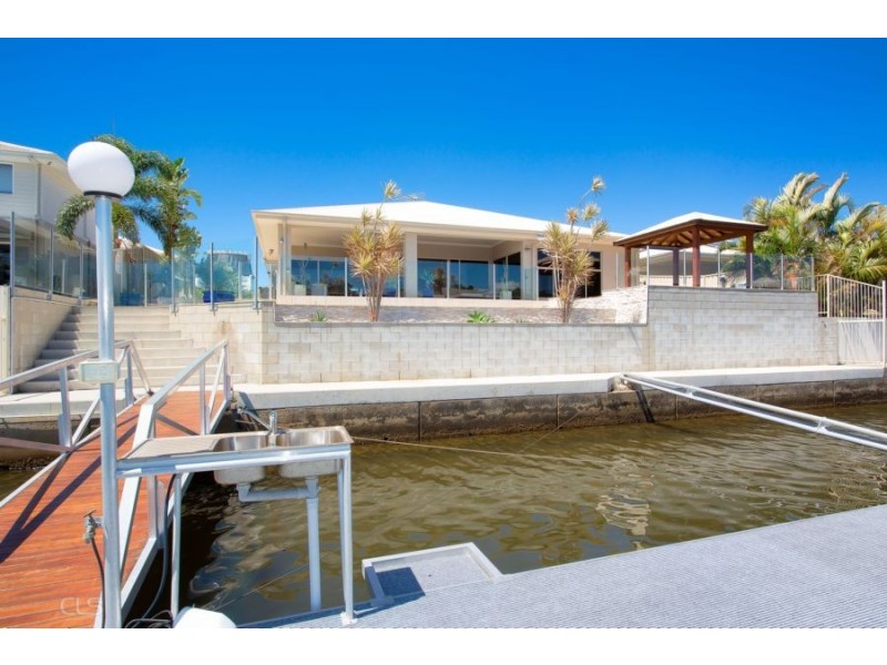 18 Barklya Cres, Bongaree QLD 4507