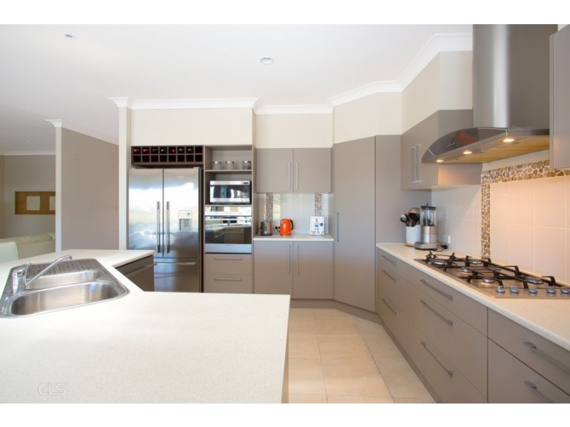 18 Barklya Cres, Bongaree QLD 4507