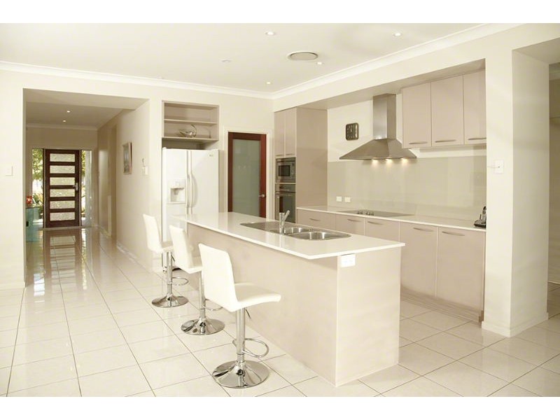 8 Blueberry Street, Banksia Beach QLD 4507