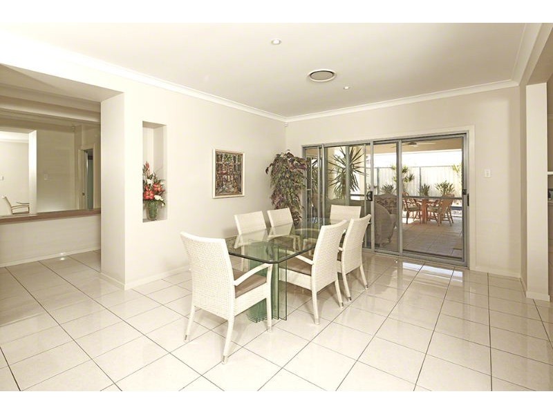 8 Blueberry Street, Banksia Beach QLD 4507