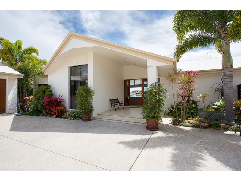 11 Botany Cres, Banksia Beach QLD 4507