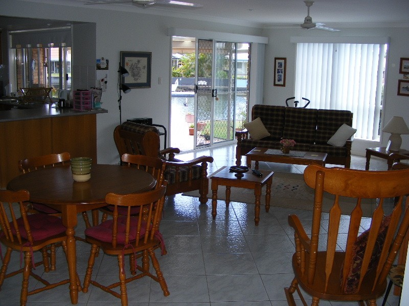 50 Jacaranda Drive, Bongaree QLD 4507