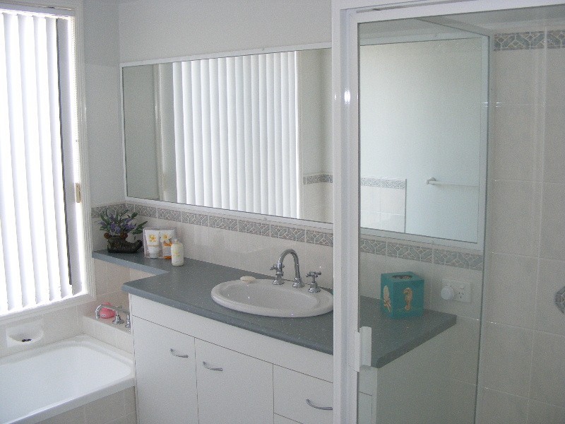 50 Jacaranda Drive, Bongaree QLD 4507