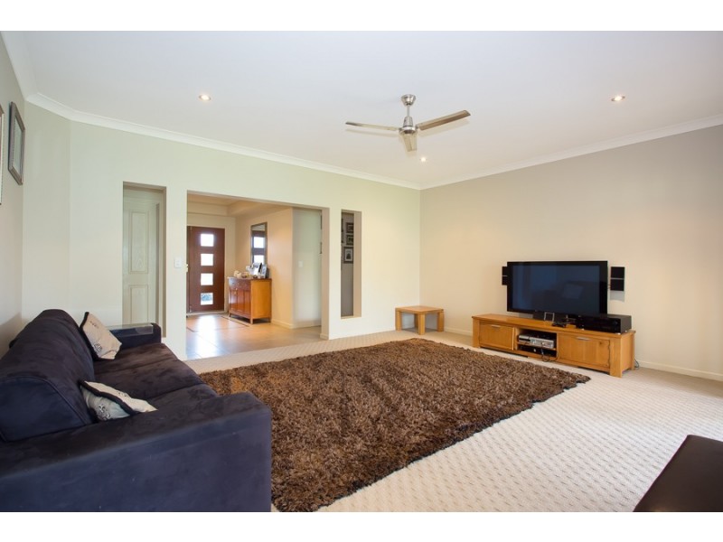 15 Pectoral Place, Banksia Beach QLD 4507