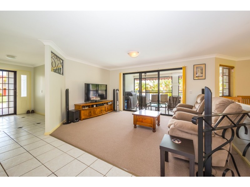 28 Dugong Crescent, Banksia Beach QLD 4507