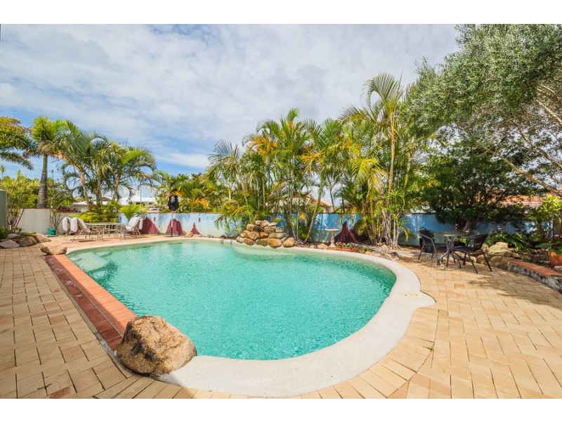 28 Dugong Crescent, Banksia Beach QLD 4507