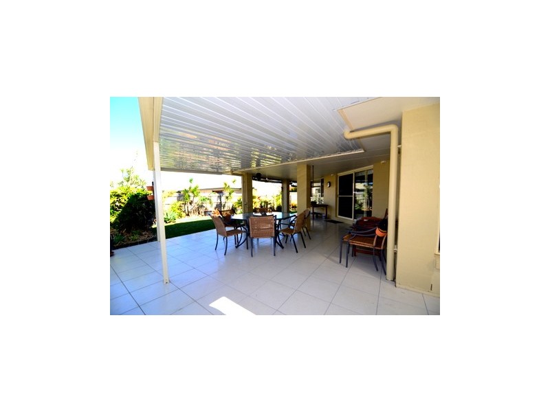 263 Bestmann Road, Sandstone Point QLD 4511