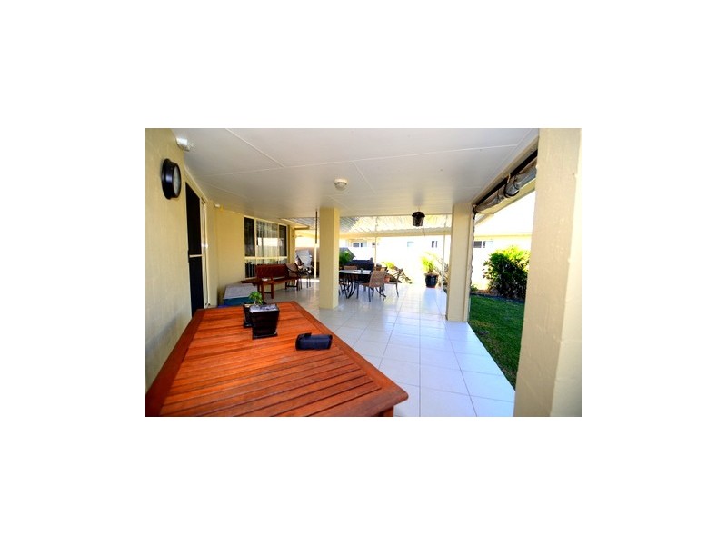 263 Bestmann Road, Sandstone Point QLD 4511